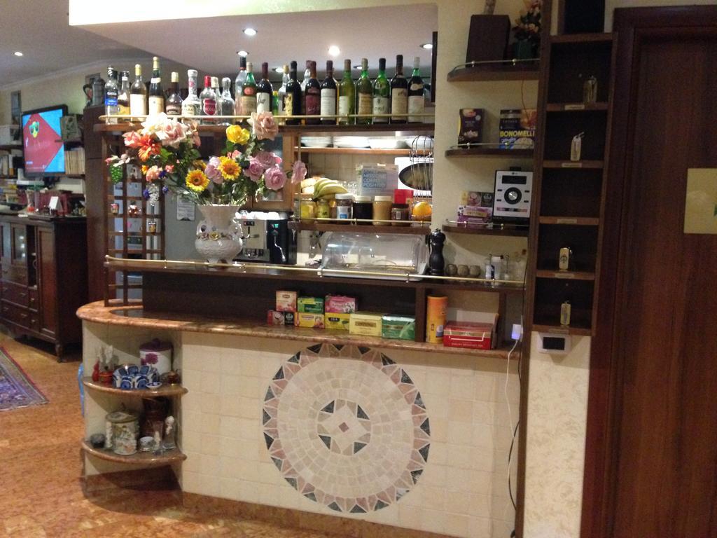 רומא Caligola Resort מראה חיצוני תמונה