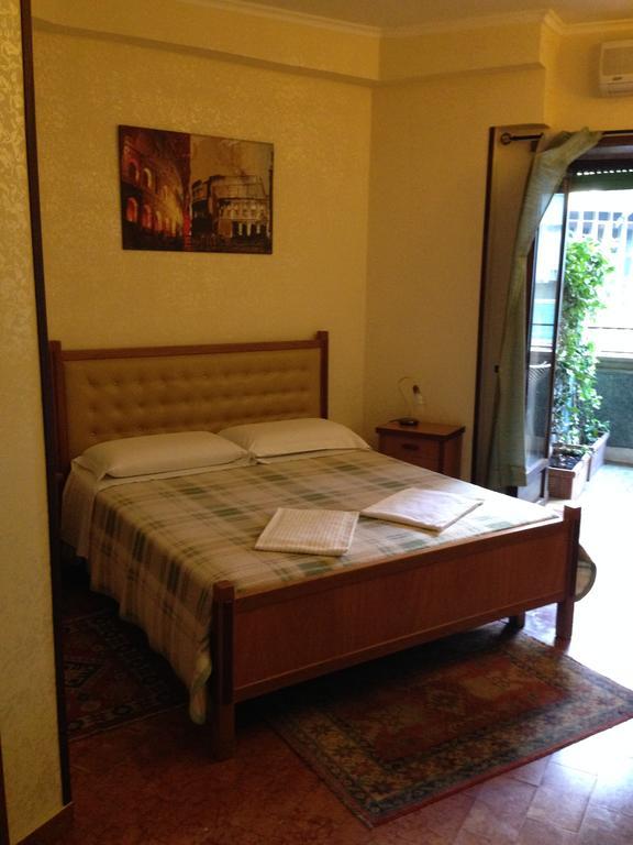 רומא Caligola Resort מראה חיצוני תמונה